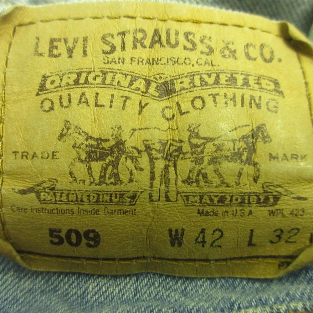 Vintage Levis 509 Jeans Mens 42x32 Blue Regular Fit Straight Denim USA